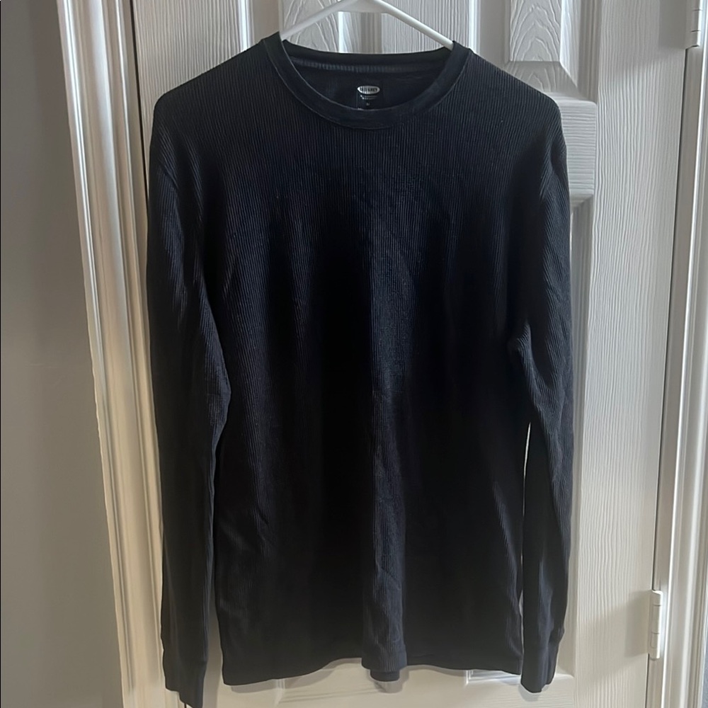 Old Navy Black Long Sleeve Tee